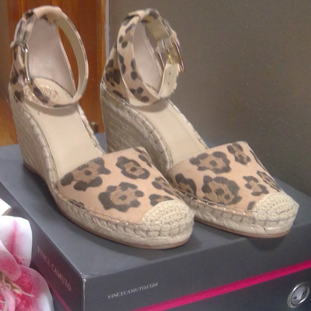 Vince Camuto Venerly Natural Leopard 7.5W